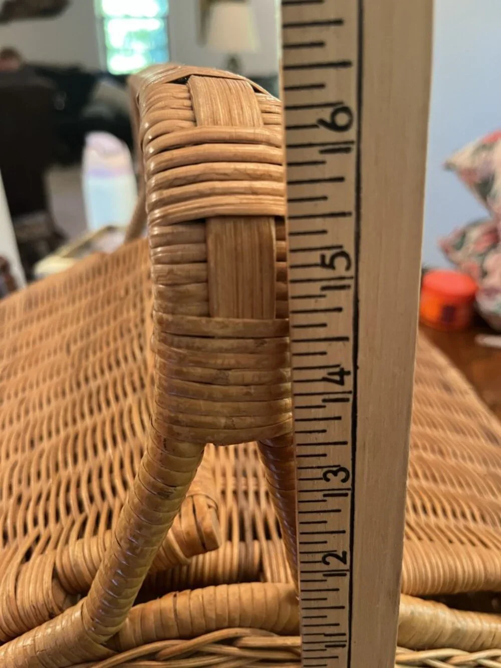 Wicker Picnic Basket Dual Hinged Lid and carrying handle Vintage